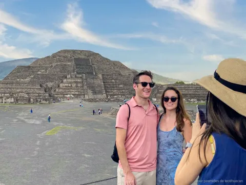 Guide leading the Teotihuacan early access tour past the Pyramid of the Sun